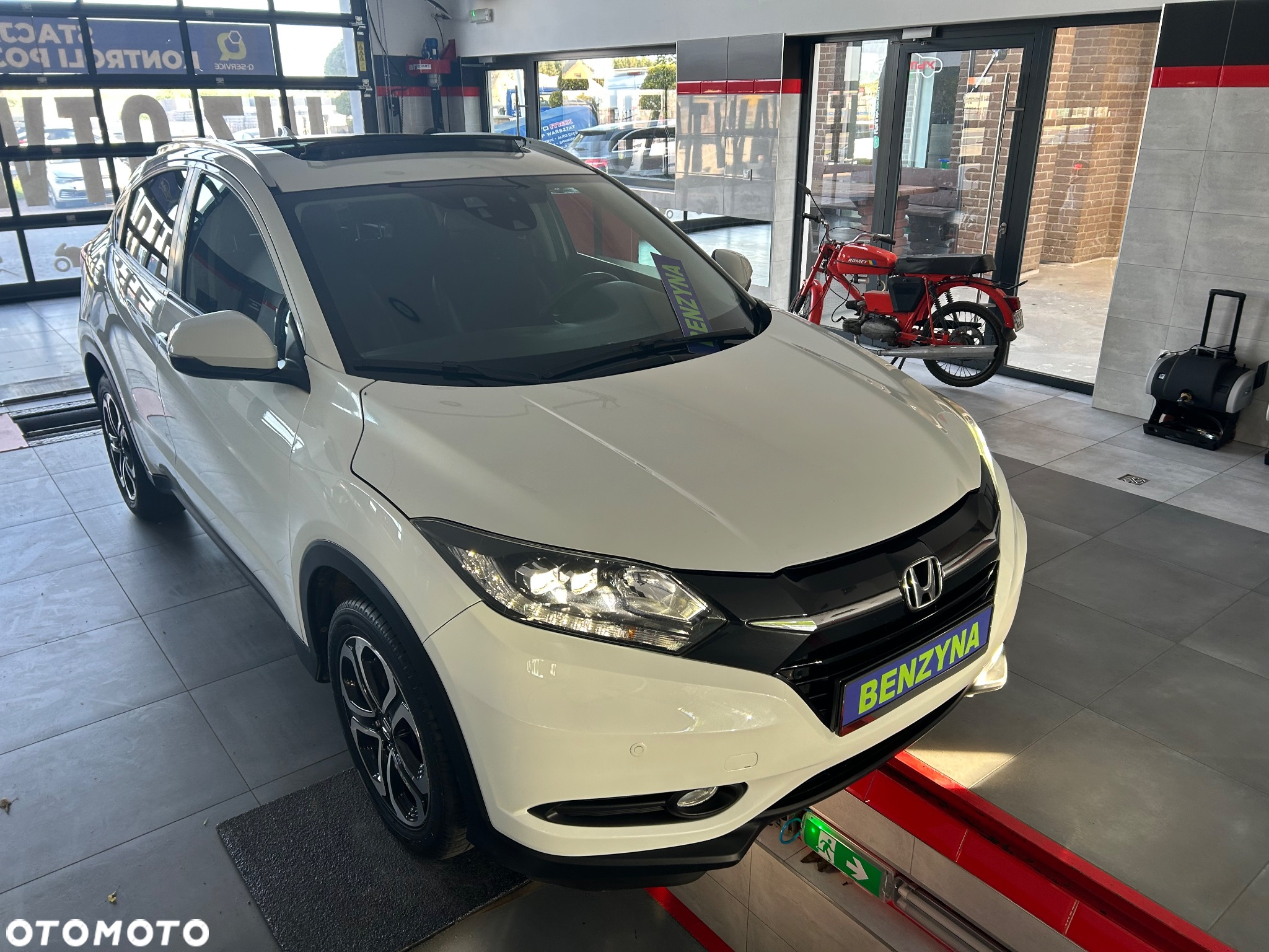Honda HR-V 1.5 Elegance (ADAS/Honda Connect+) CVT - 12