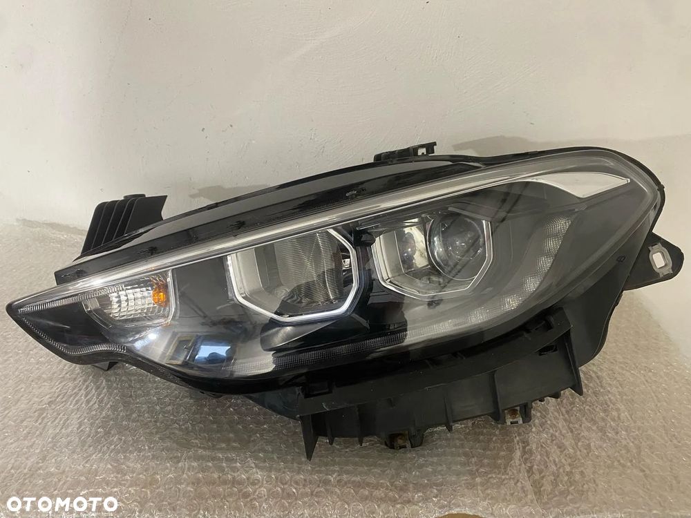 Fiat Tipo lampa przód lewa soczewka led