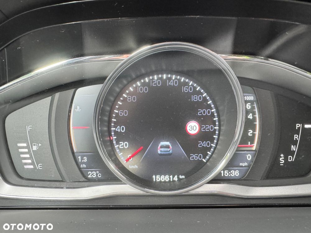 Volvo XC 70 T5 AWD Summum - 8