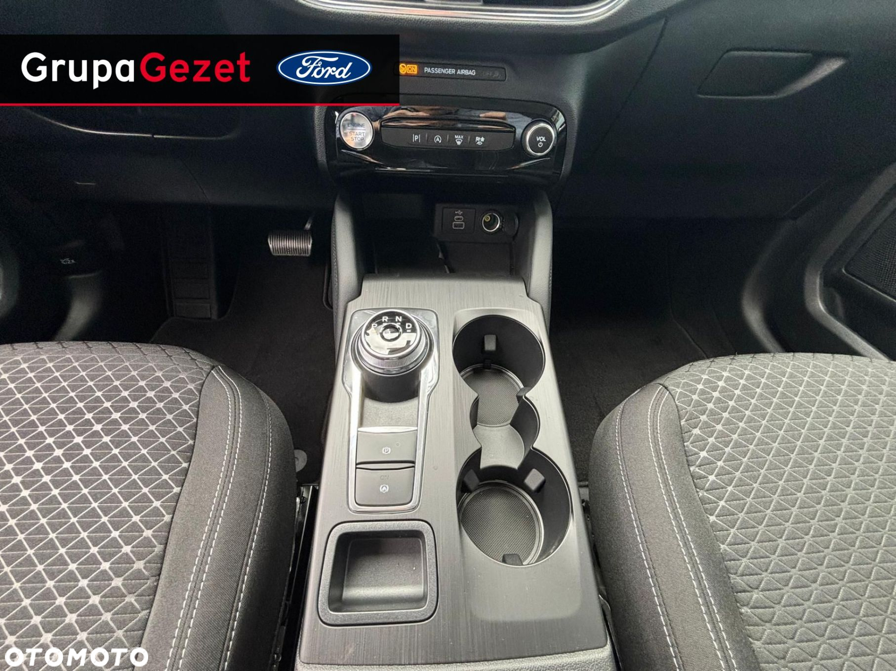 Ford Kuga - 13