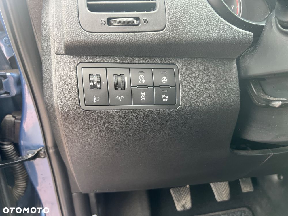 Hyundai ix20 1.4 Premium blue - 30
