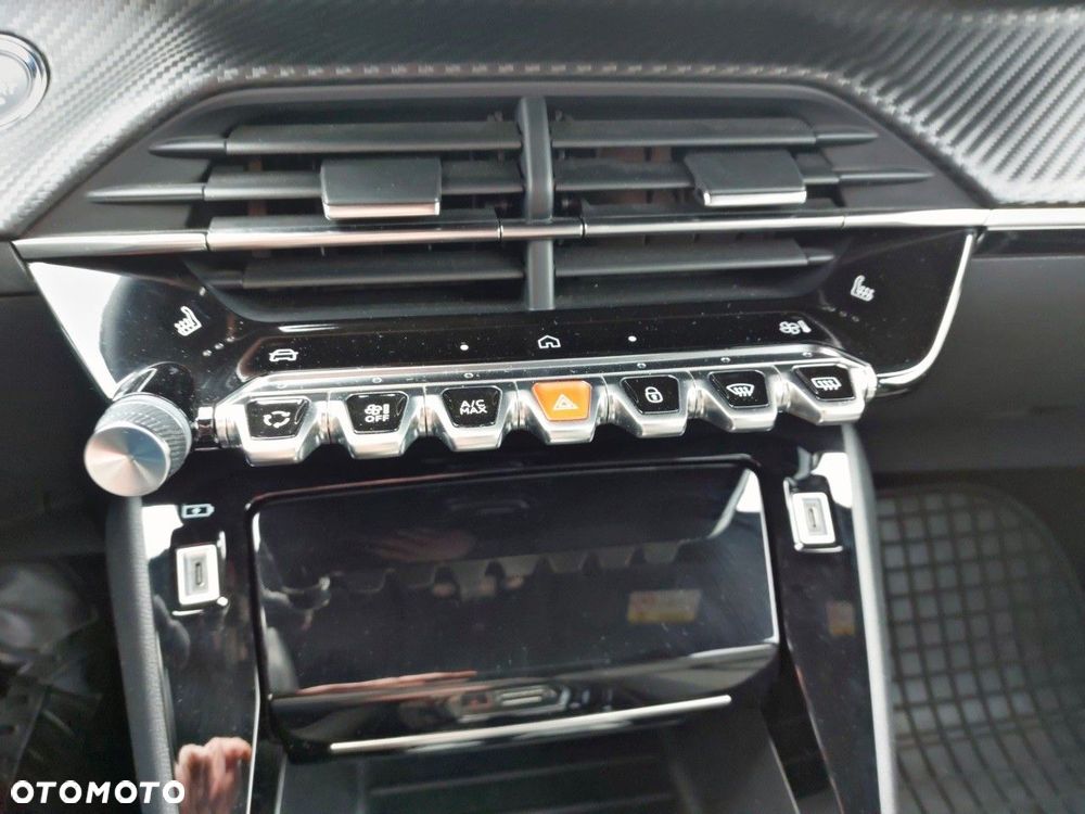 Peugeot 2008 1.2 PureTech Allure S&S EAT8 - 16