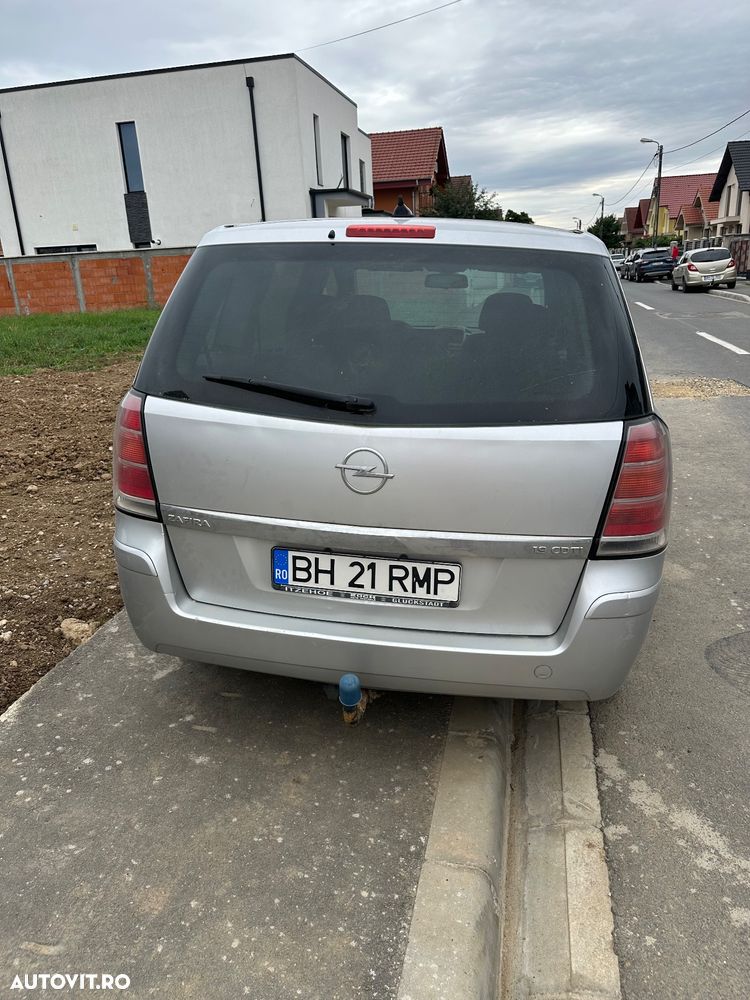 Opel Zafira 1.9 CDTI Essentia - 4