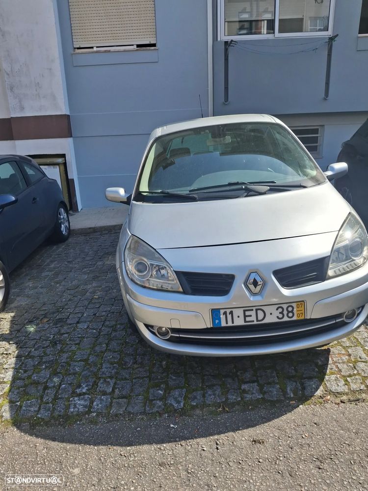 Renault Scénic 1.5 dCi SE Exclusive - 4
