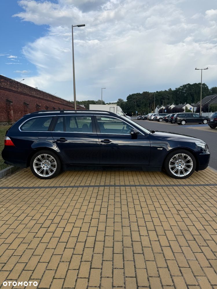 BMW Seria 5 520d - 4