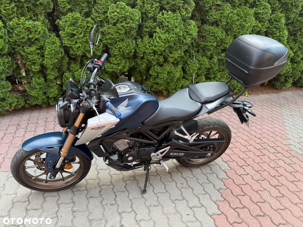 Honda CBF - 2