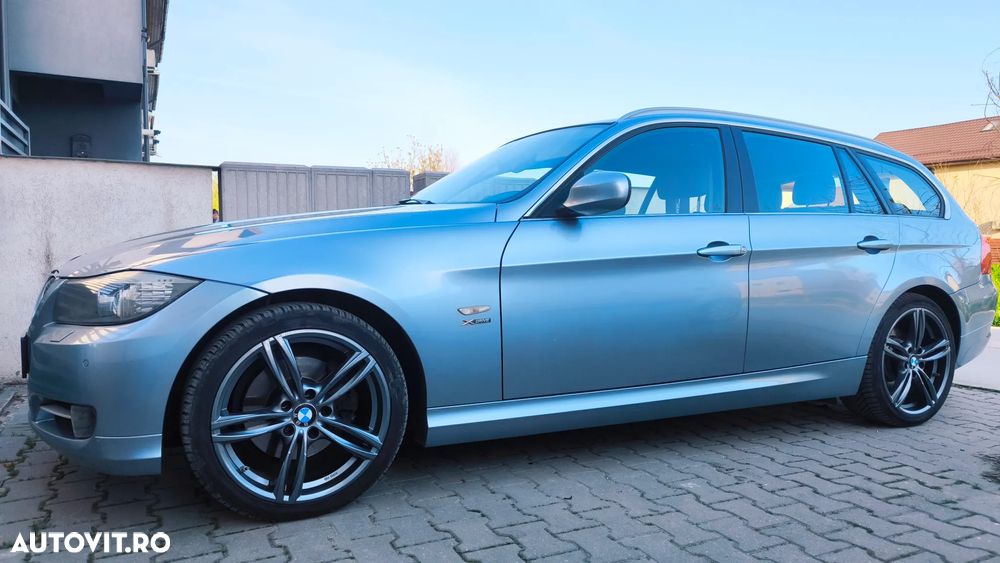 BMW Seria 3 320d xDrive DPF Edition Lifestyle - 1