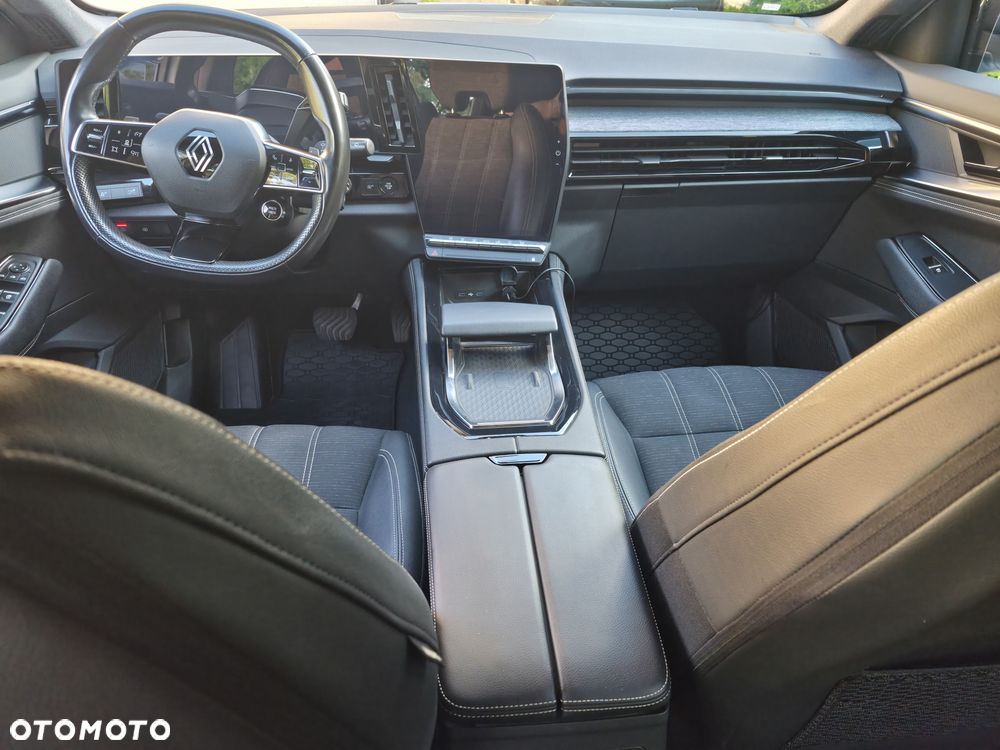 Renault Austral 1.3 TCe mHEV Techno - 9