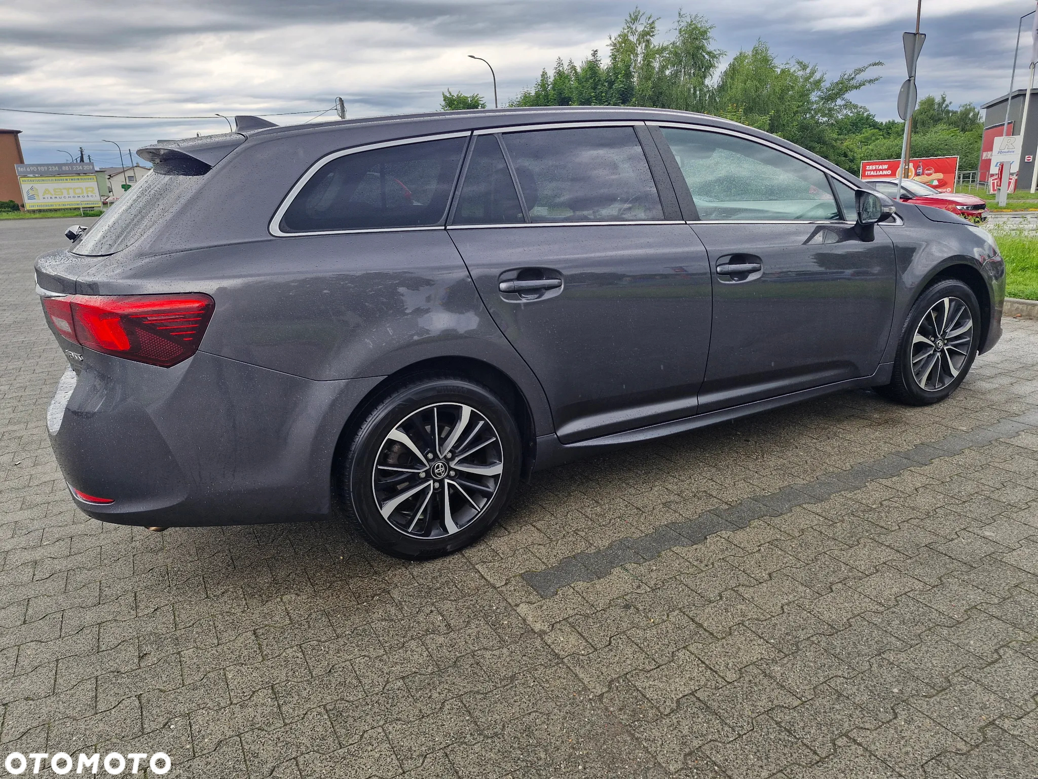 Toyota Avensis - 6