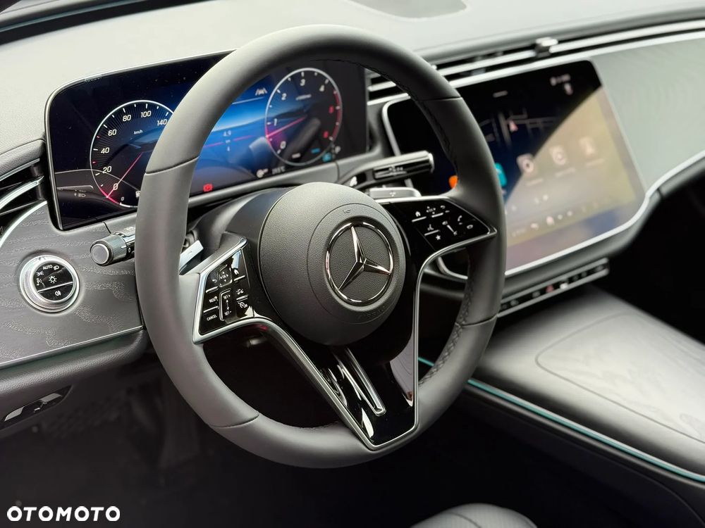 Mercedes-Benz Klasa E - 24