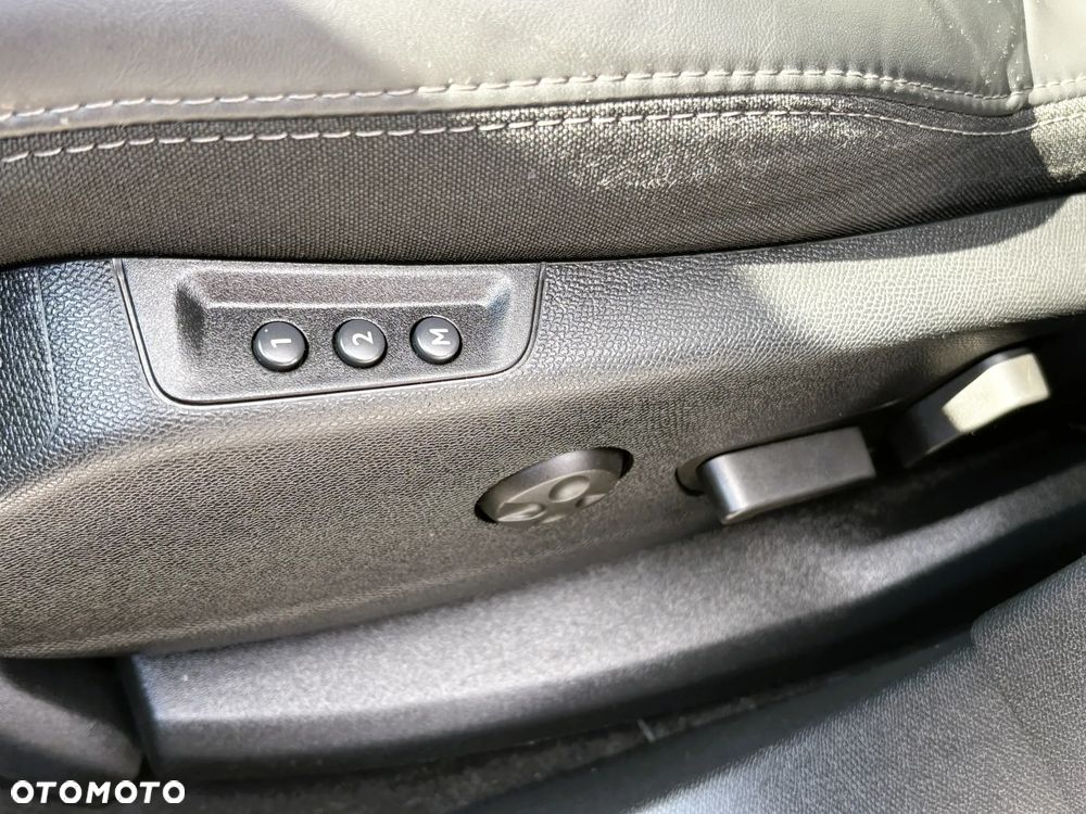 Peugeot 3008 THP 165 EAT6 Stop & Start Allure - 31