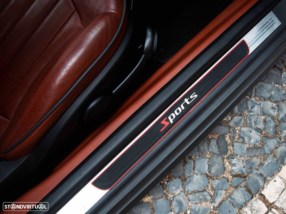 MINI 3 Portas Cooper D - 23