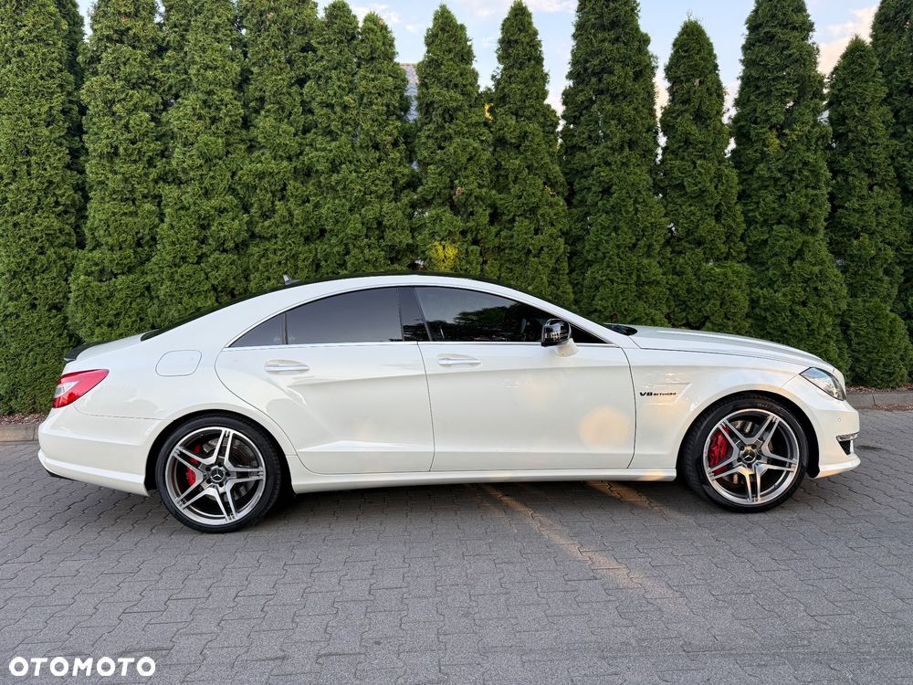Mercedes-Benz CLS - 6