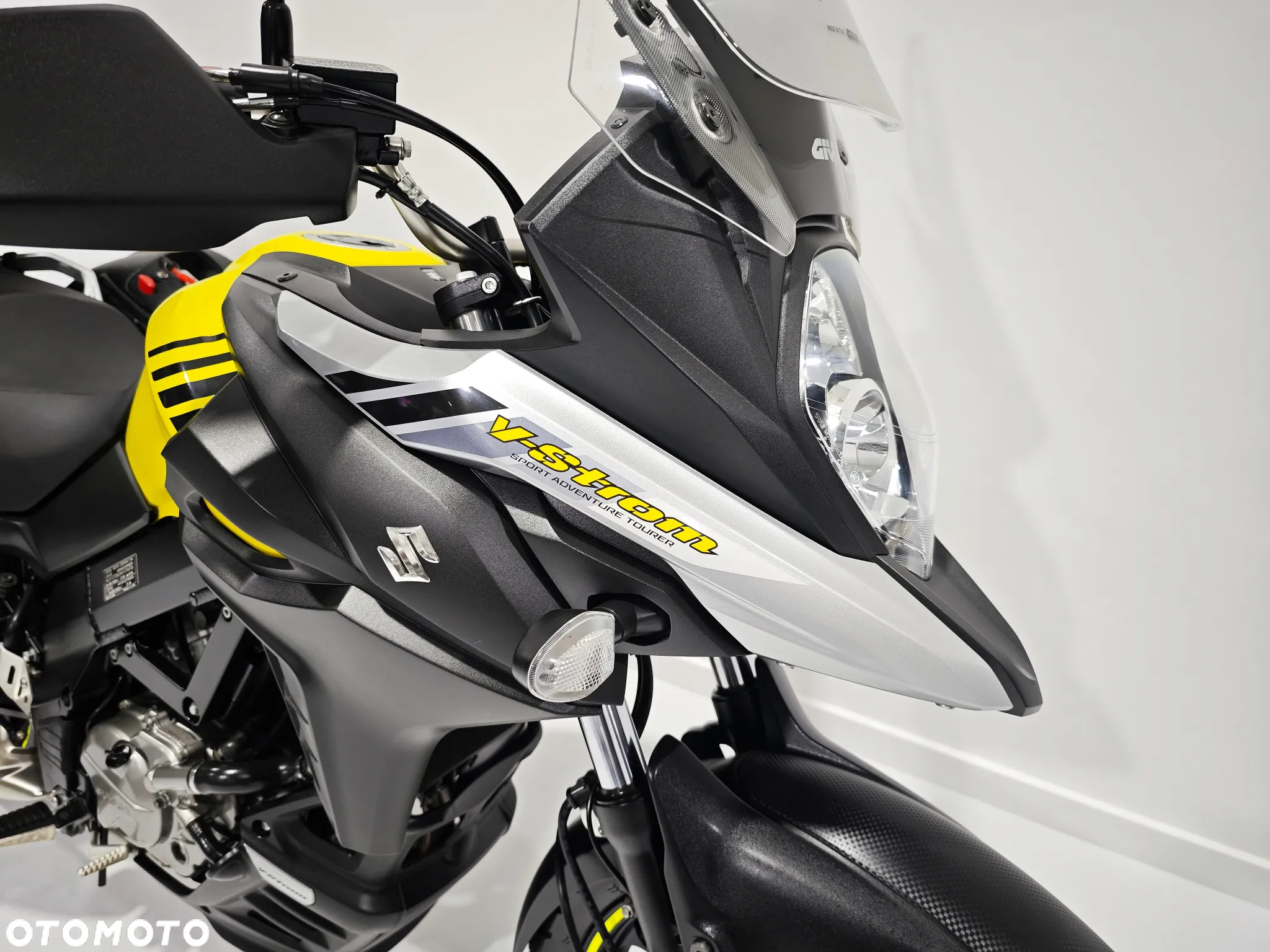 Suzuki V-STROM - 17