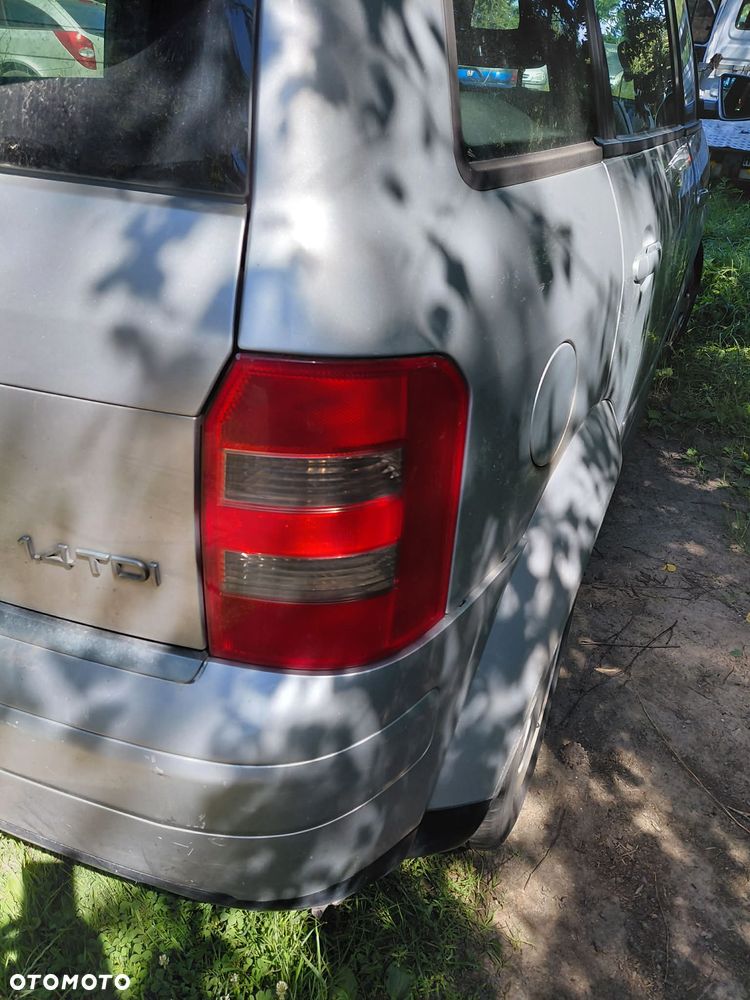 części  AUDI A2 1.4TDI 55kW 2004r.5 drzwi hatchback LAMPY tył prawa lewa - 2