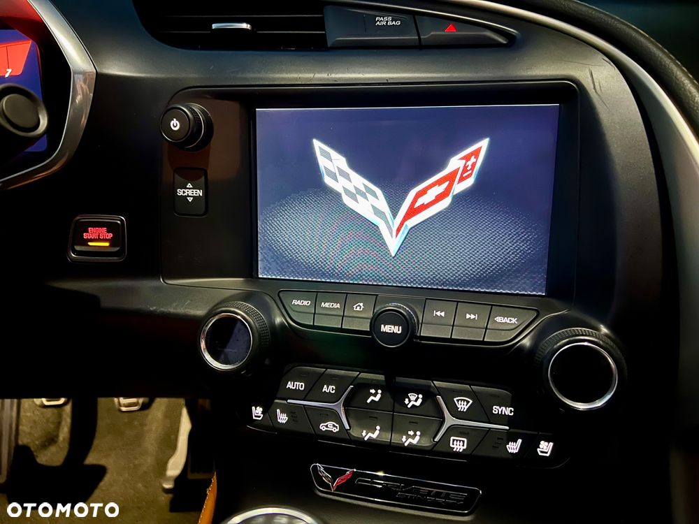 Chevrolet Corvette - 34