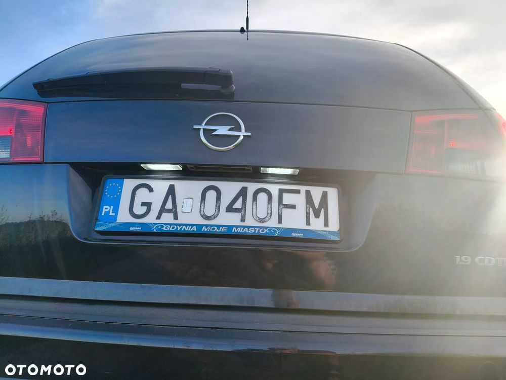 Opel Vectra 1.9 CDTI Cosmo - 23