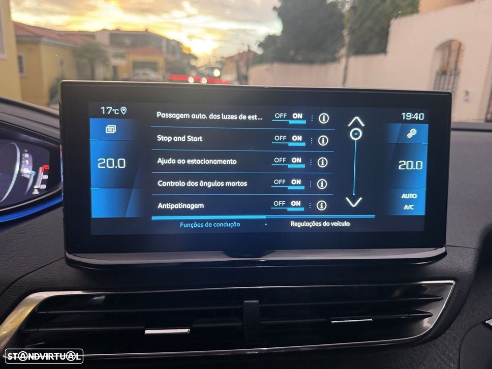 Peugeot 5008 1.2 PureTech Allure Pack EAT8 - 22