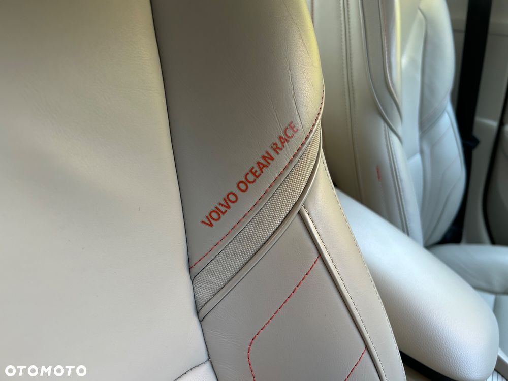 Volvo V40 T3 Drive-E R-Ocean Race - 14