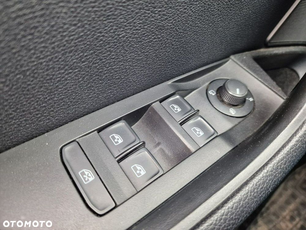 Skoda Superb 2.0 TDI Ambition - 11