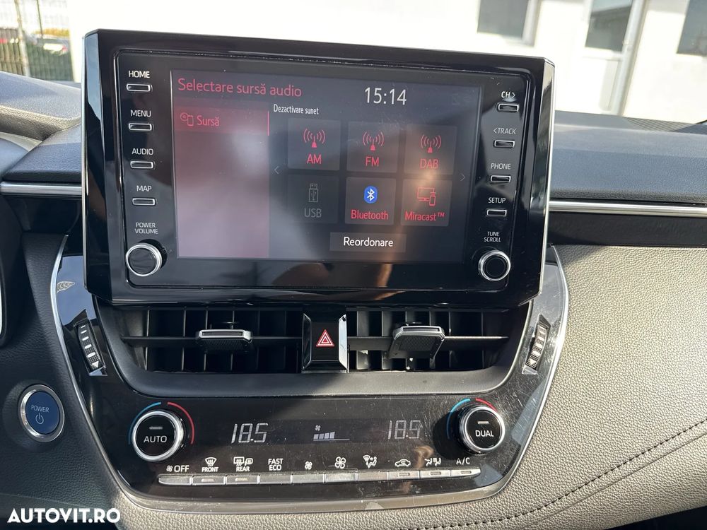 Toyota Corolla - 22