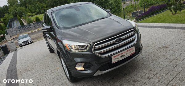 Ford Kuga 1.5 EcoBoost 2x4 Titanium
