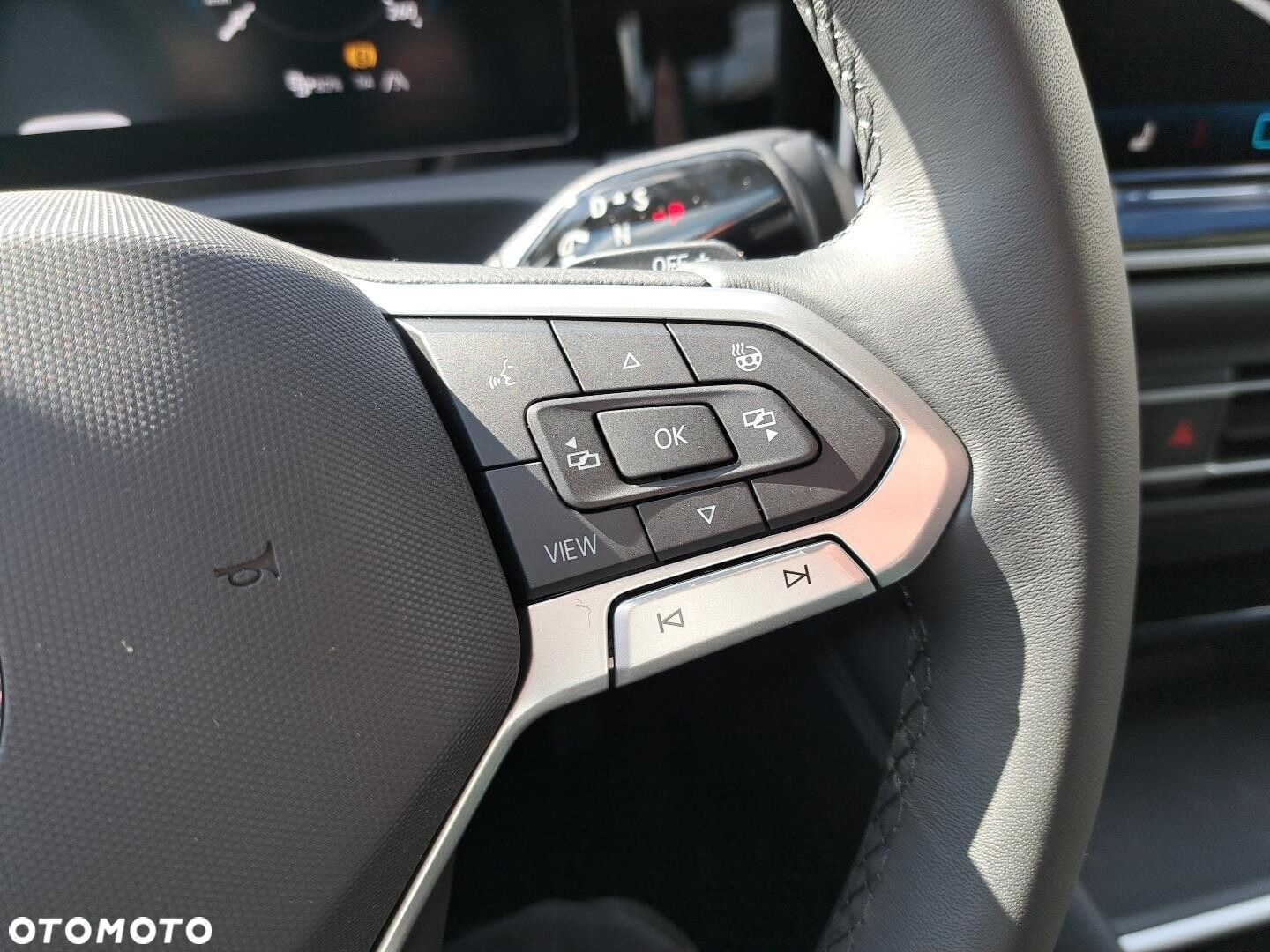 Volkswagen Tiguan - 25