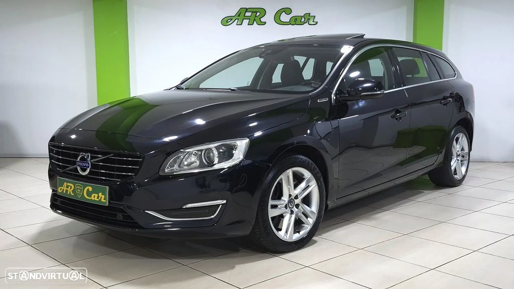 Volvo V60 D6 Plug-In-Hybrid AWD Geartronic Momentum - 1