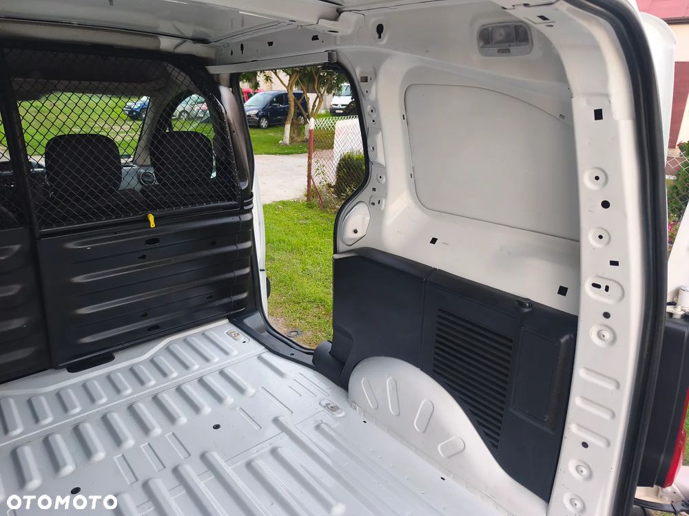 Citroën BERLINGO - 17