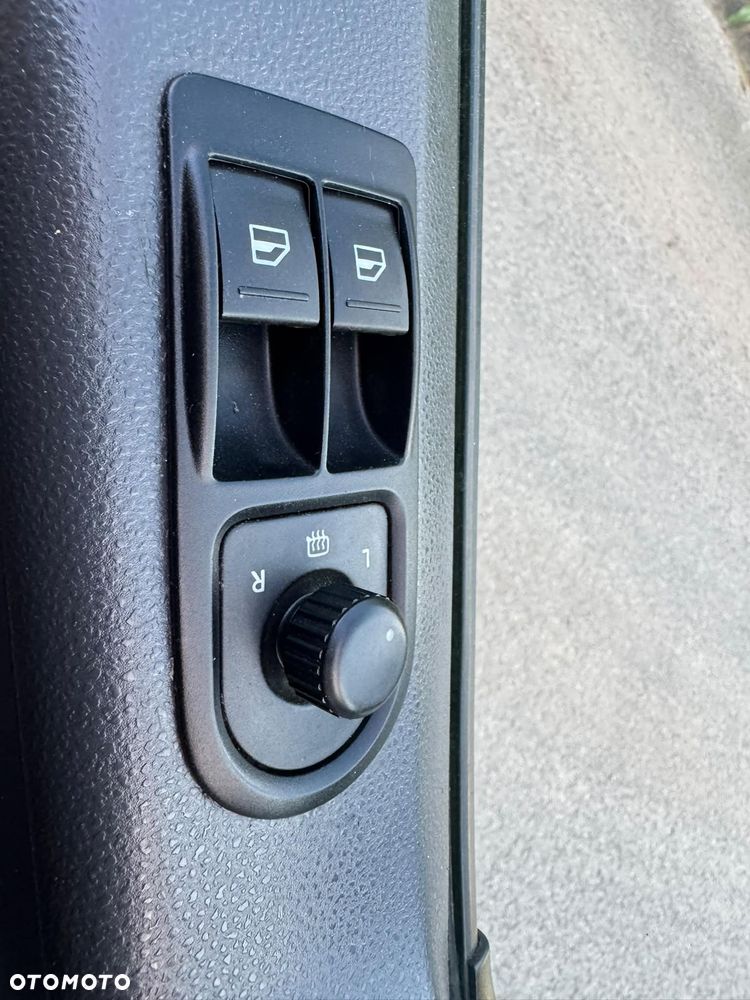 Volkswagen TRANSPORTER L2H1 LIFT Długi Klima Duże Radio Tempomat Furgon 3os. Rury - 15