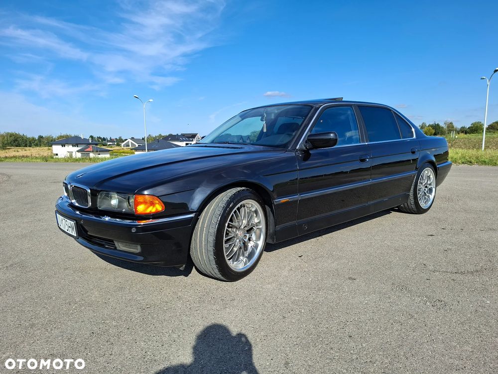 BMW Seria 7 740iL - 2