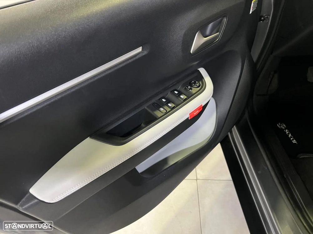 Citroën e-C3 44 kWh Autonomia Conforto Max - 33