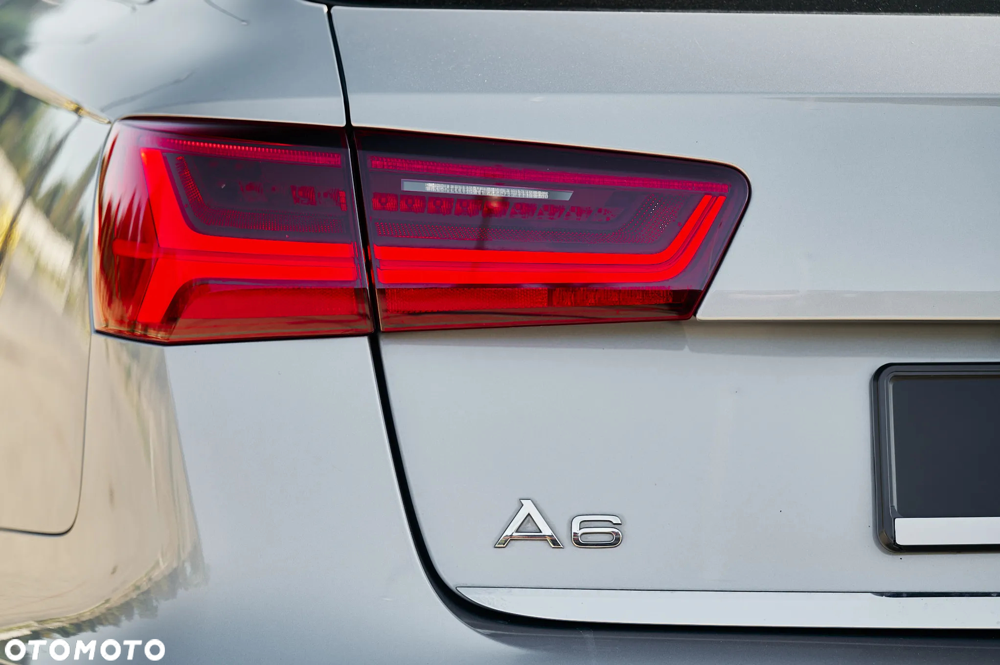Audi A6 Avant 2.0 TDI Ultra S tronic - 14
