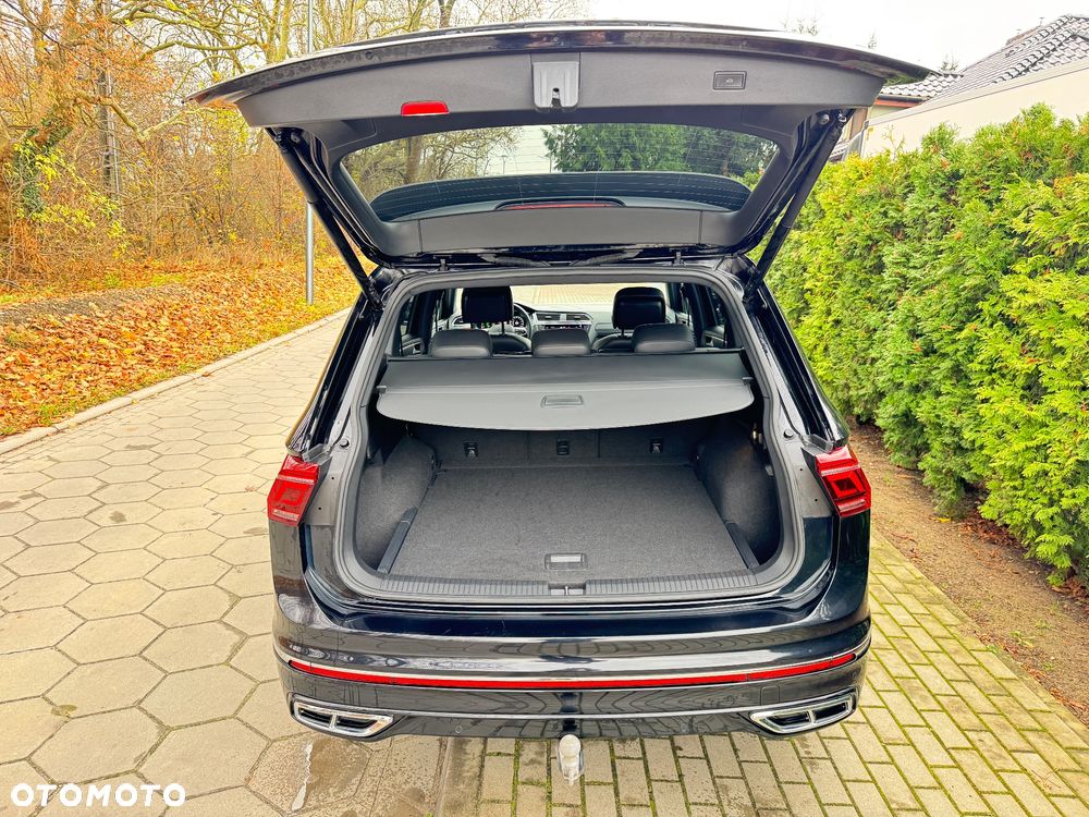 Volkswagen Tiguan 2.0 TDI SCR 4MotION DSG R-Line - 9