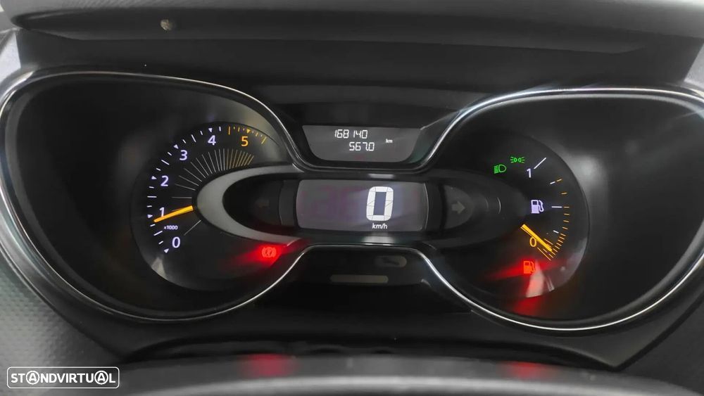 Renault Captur - 36