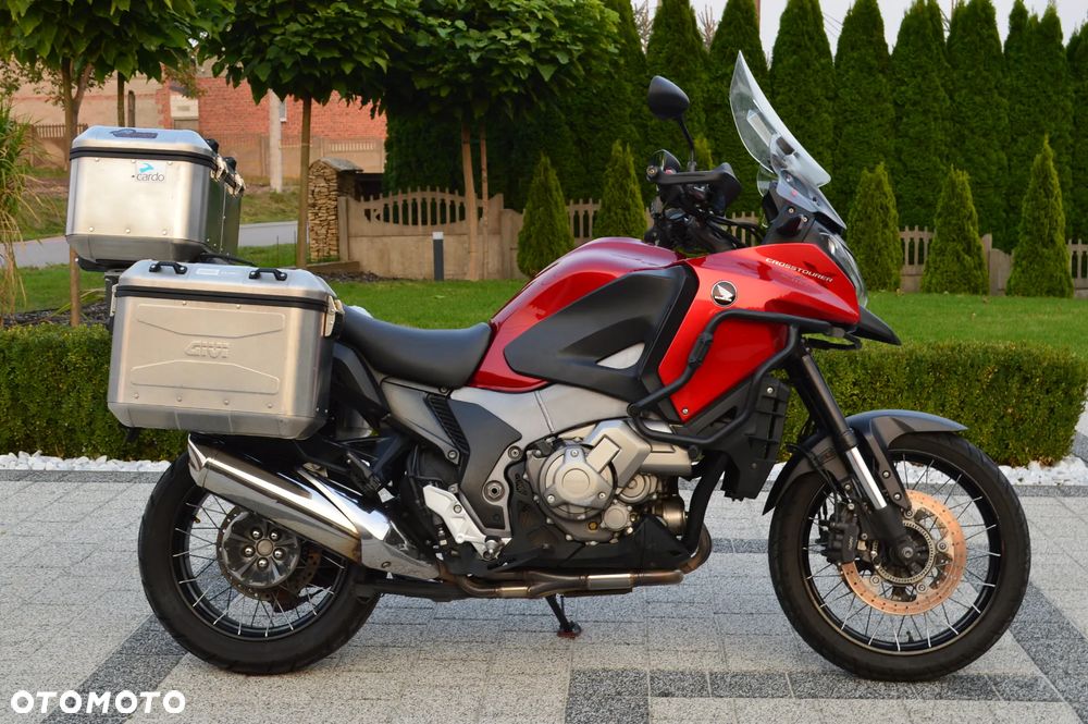 Honda VFR - 1