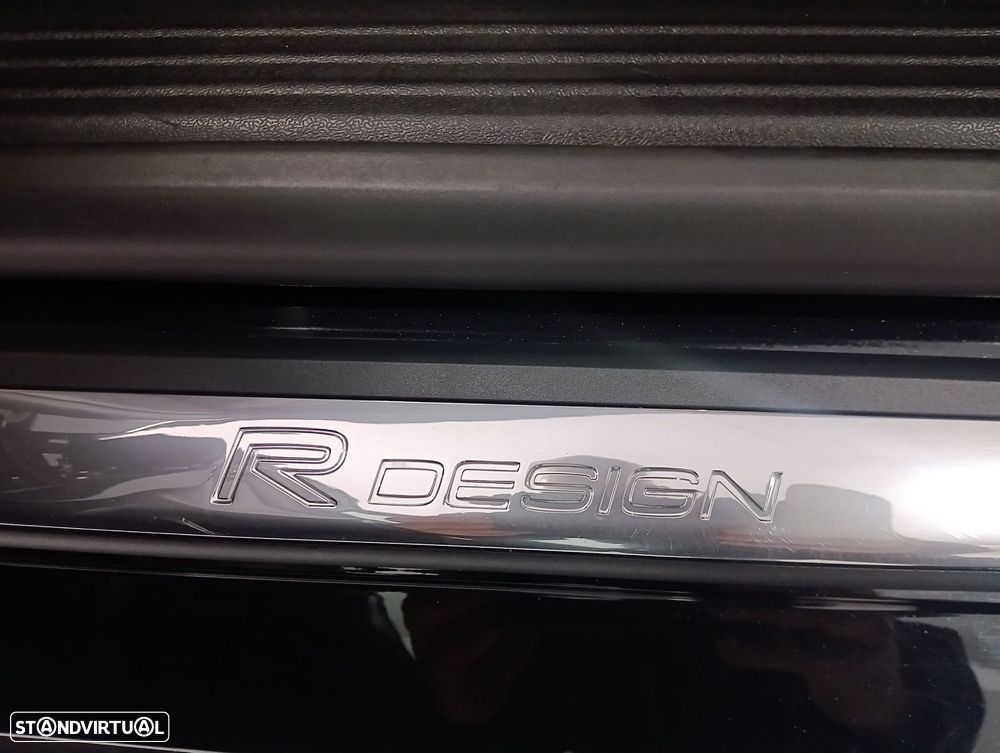Volvo V40 2.0 D3 R-Design - 23