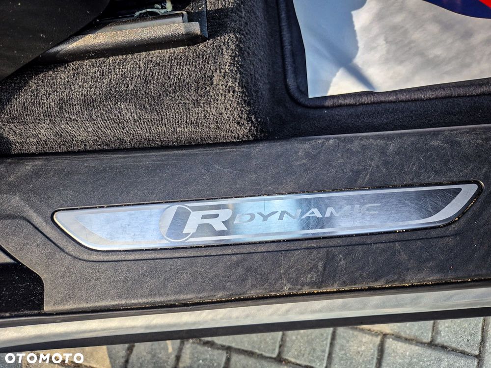 Land Rover Range Rover Velar D200 R-Dynamic - 23