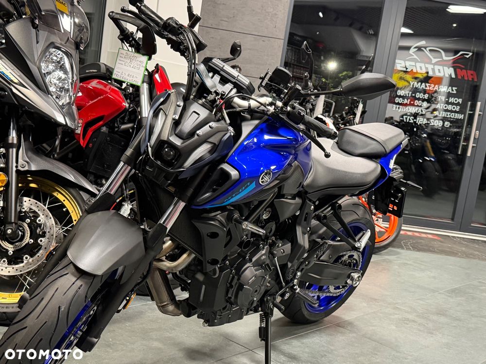Yamaha MT - 40