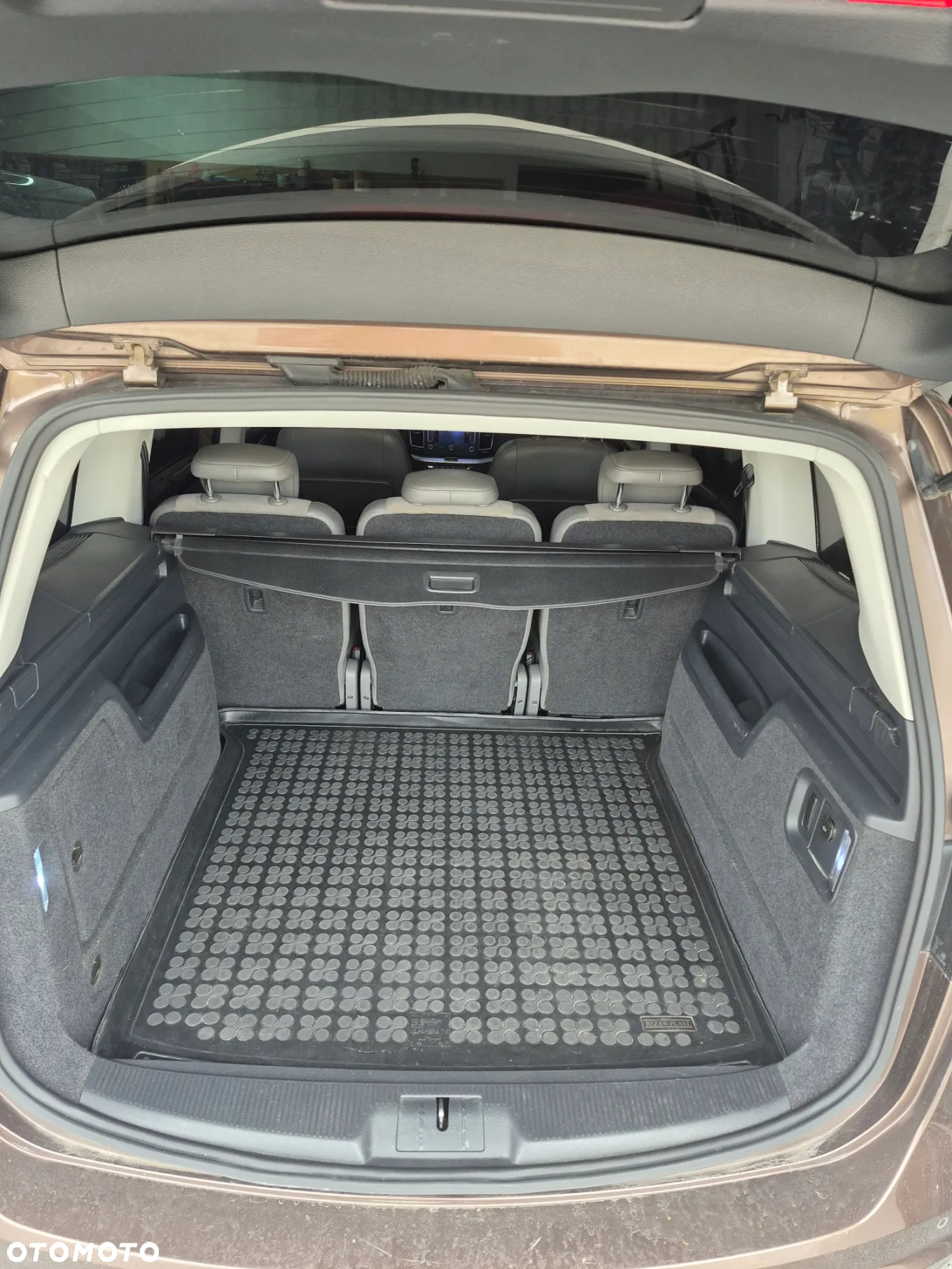 Volkswagen Sharan 2.0 TDI Highline DSG - 19