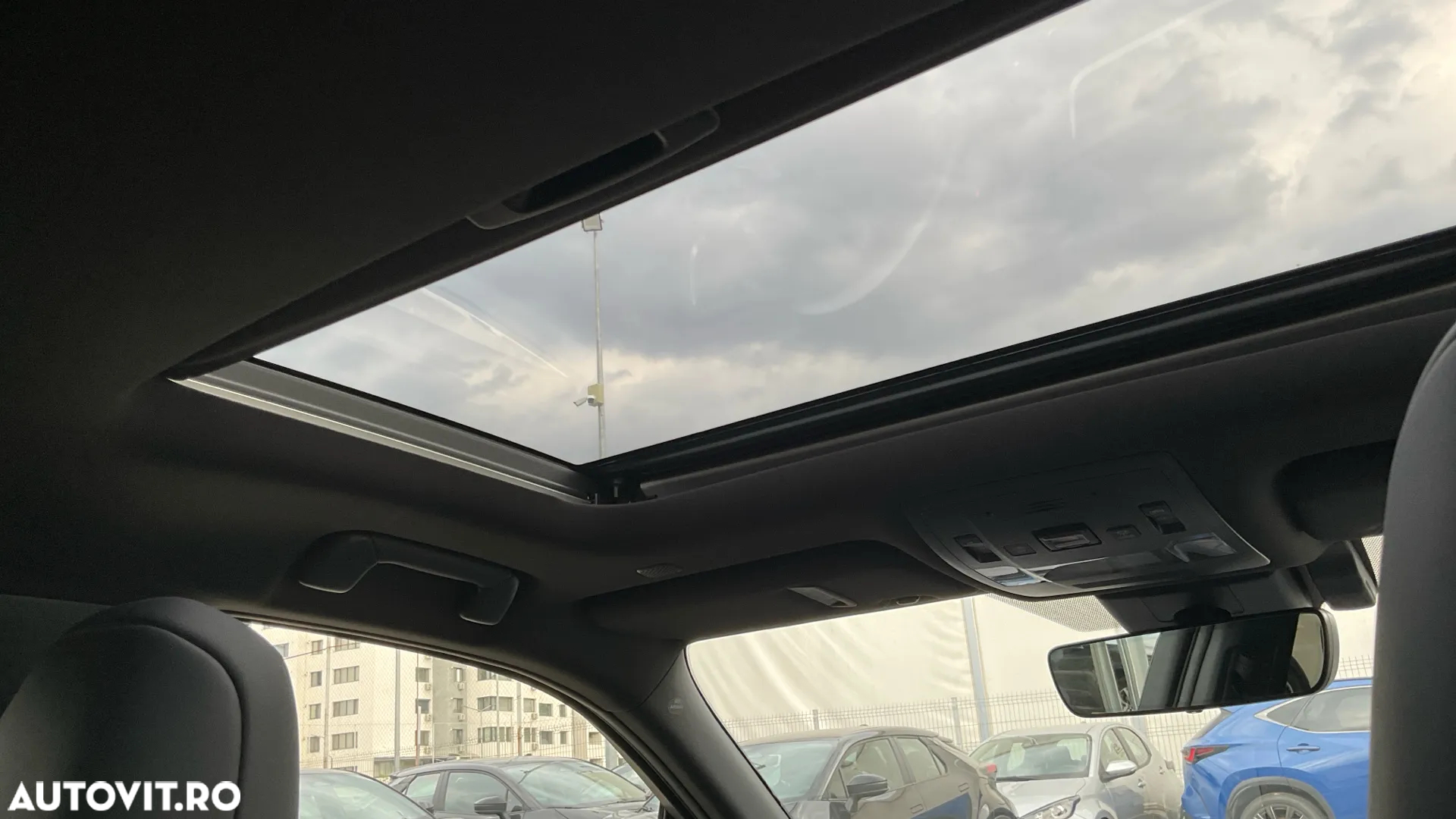 Lexus UX 300e Luxury - 19