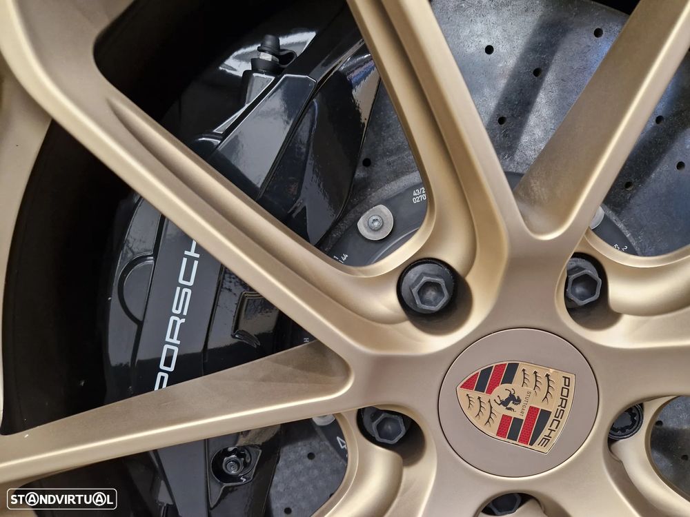 Porsche Cayenne Coupé Turbo E-Hybrid Pacote GT - 9