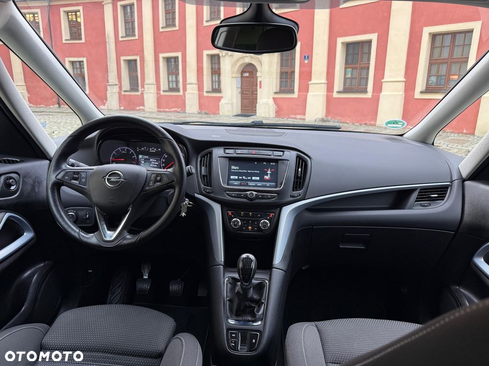 Opel Zafira - 21