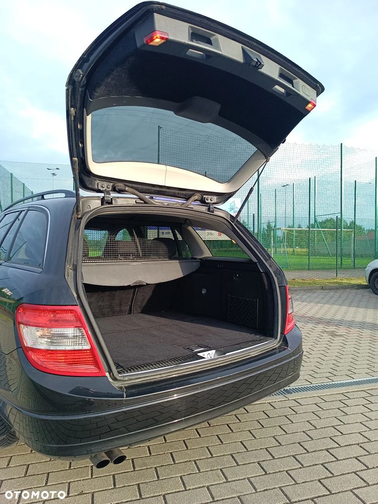 Mercedes-Benz Klasa C 180 Kompressor Automatik BlueEFFICIENCY - 12