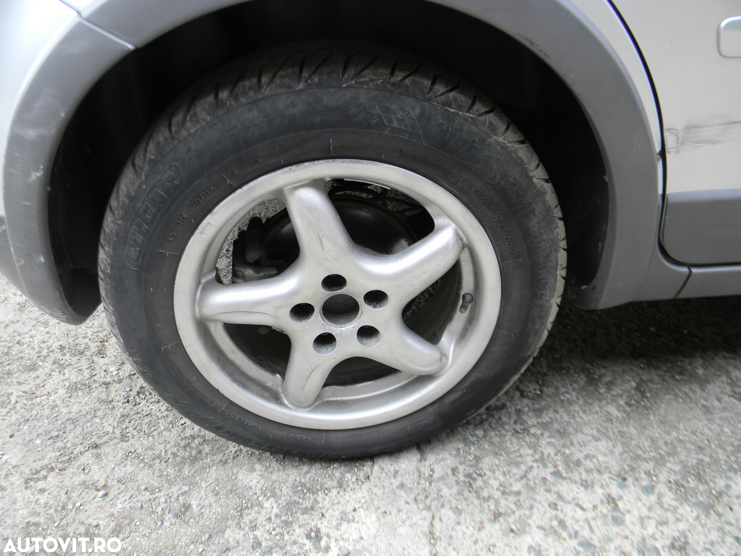 Dezmembrari  VW POLO (9N, 9N3)  2001  > 2012 1.4 16V Benzina - 20