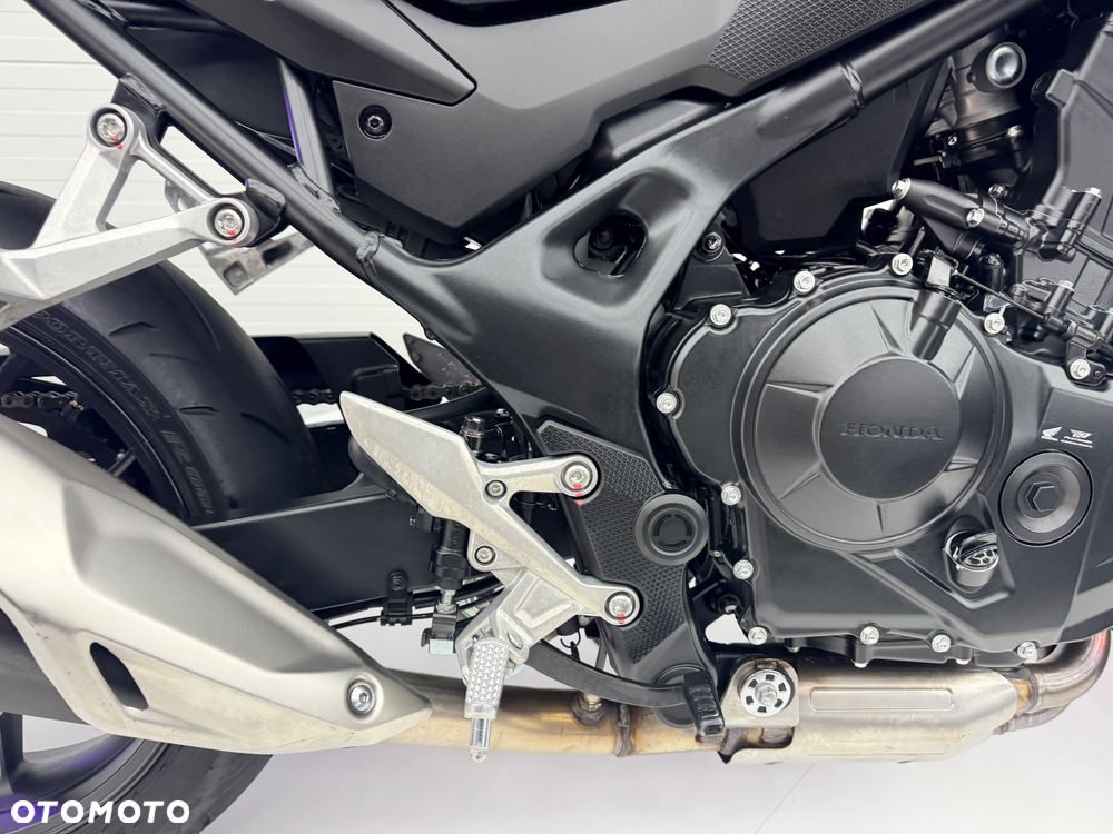 Honda CB - 27