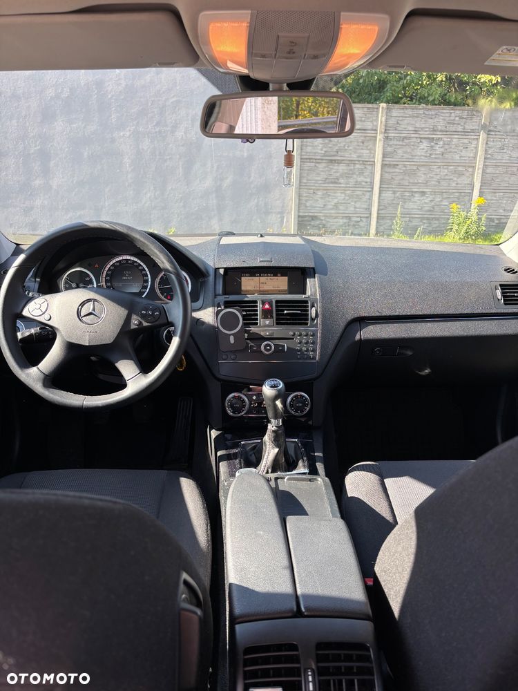 Mercedes-Benz Klasa C 200 CDI Classic - 10