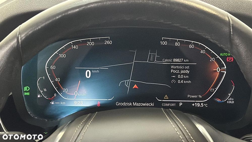 BMW Seria 5 530i xDrive mHEV - 15