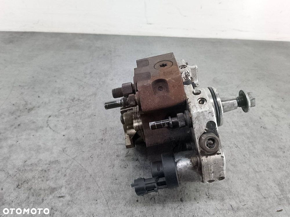 POMPA WTRYSKOWA  MASTER II FL 8200586851 H8200041766 0445010033  BOSCH 2.5 - 4