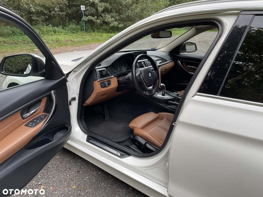 BMW Seria 3 330d Luxury Line - 15